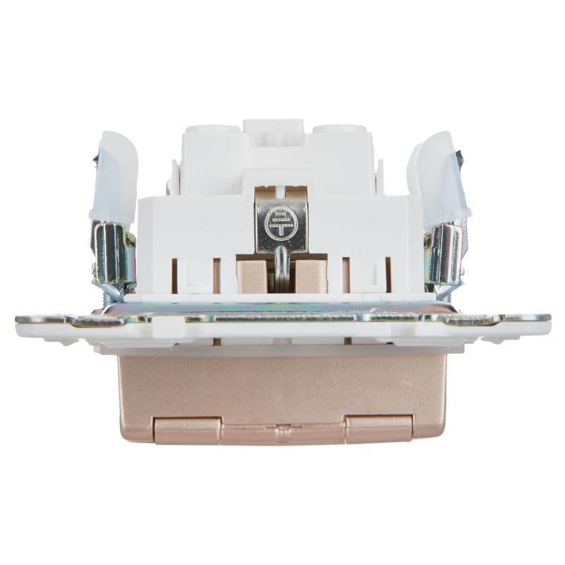  Розетка 1-м SKANDY 16А IP44 с заземл. защ. шторки с крышкой SK-R11Sa песочн. IEK SK-R16-16-44-K98 фото в каталоге от BTSprom.by