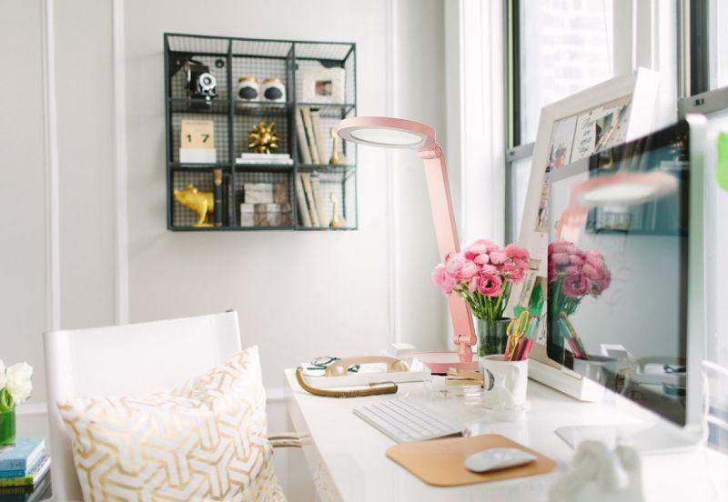 Светильник настольный KD-824 C14 LED 9Вт 230В сенс. рег. яркости и цветов. темп. с зеркалом роз. Camelion 13525 фото в каталоге от BTSprom.by  Светильник настольный KD-824 C14 LED 9Вт 230В сенс. рег. яркости и цветов. темп. с зеркалом роз. Camelion 13525 фото в каталоге от BTSprom.by