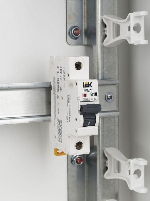  Выключатель автоматический модульный 1п B 10А M10N ARMAT IEK AR-M10N-1-B010 фото в каталоге от BTSprom.by