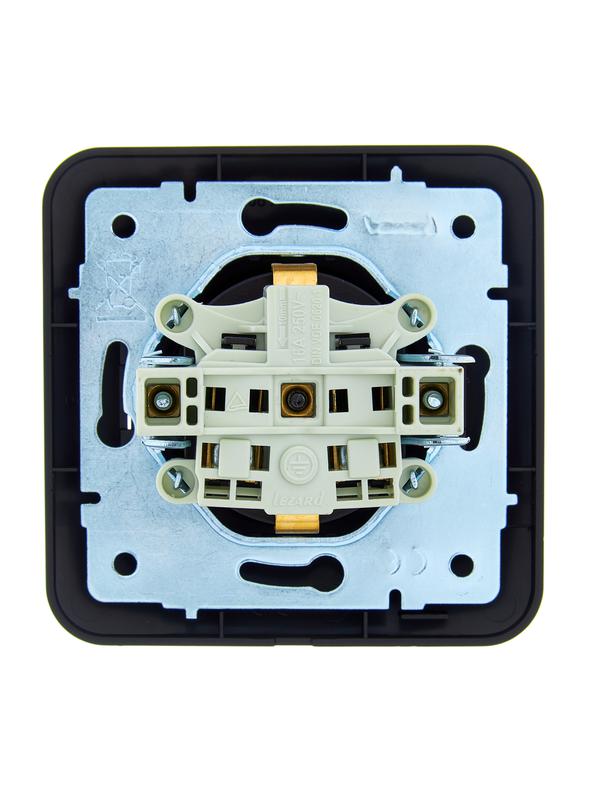  Розетка 1-м СП ASTI 16А IP20 с заземл. защ. шторки термопласт в сборе черн. бархат. LEZARD 7081-4242-124B фото в каталоге от BTSprom.by