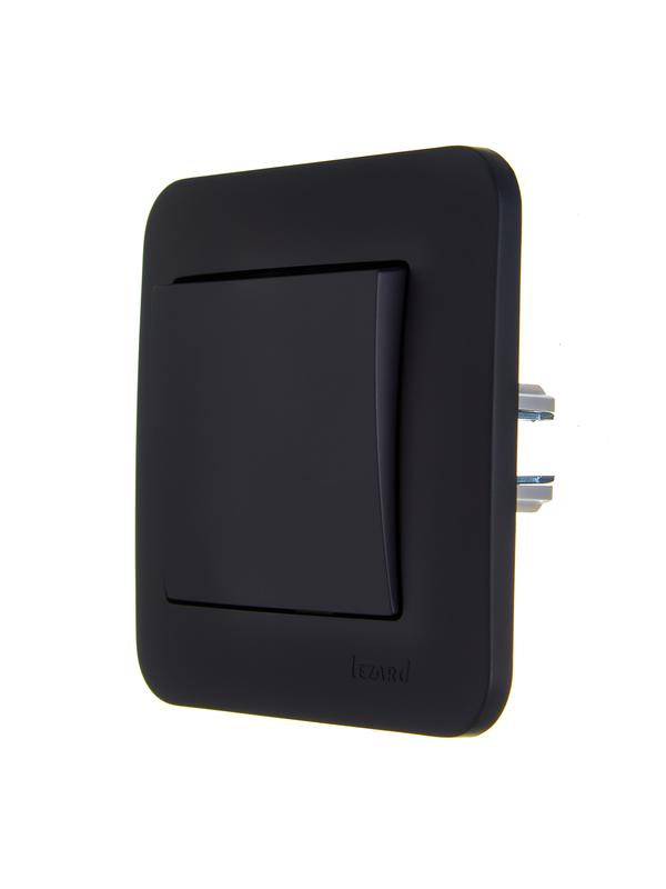  Выключатель 1-кл. 1п СП ASTI 10А IP20 в сборе черн. бархат LEZARD 7081-4242-100 фото в каталоге от BTSprom.by