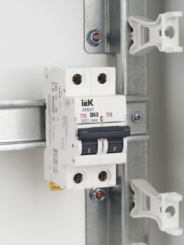  Выключатель автоматический модульный 2п D 63А M06N ARMAT IEK AR-M06N-2-D063 фото в каталоге от BTSprom.by