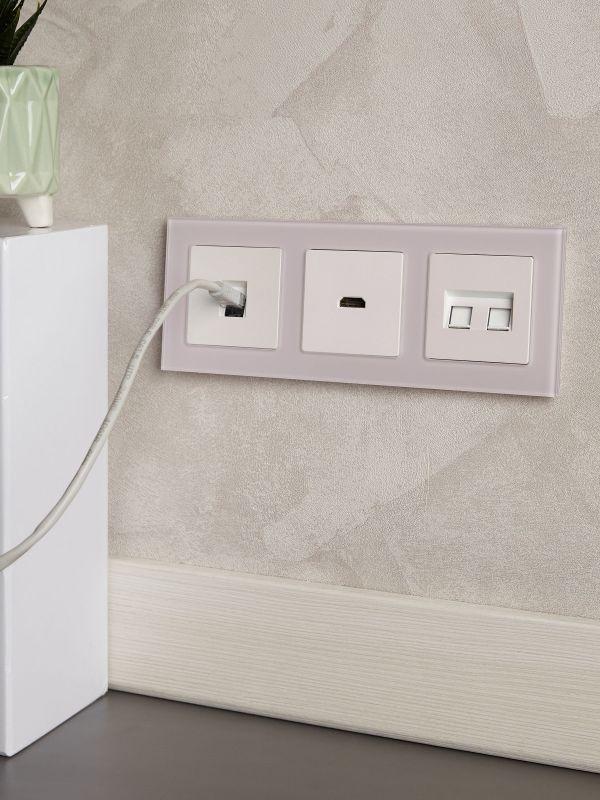  Рамка 3-м BRITE РУ-3-2-Бр стекло розовый матов. IEK BR-M32-G-31-K14 фото в каталоге от BTSprom.by