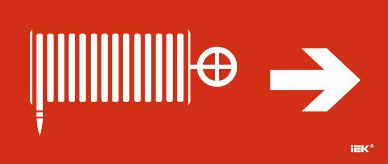 этикетка самоклеящаяся 330х140мм "пож. кран/стр. направо" iek lpc10-1-33-14-pknapr от BTSprom.by