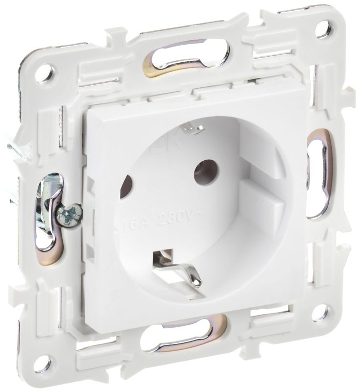 розетка skandy 16а с заземл. без защ. шторок sk-r05w арктич. бел. iek sk-r11-16-k01 от BTSprom.by