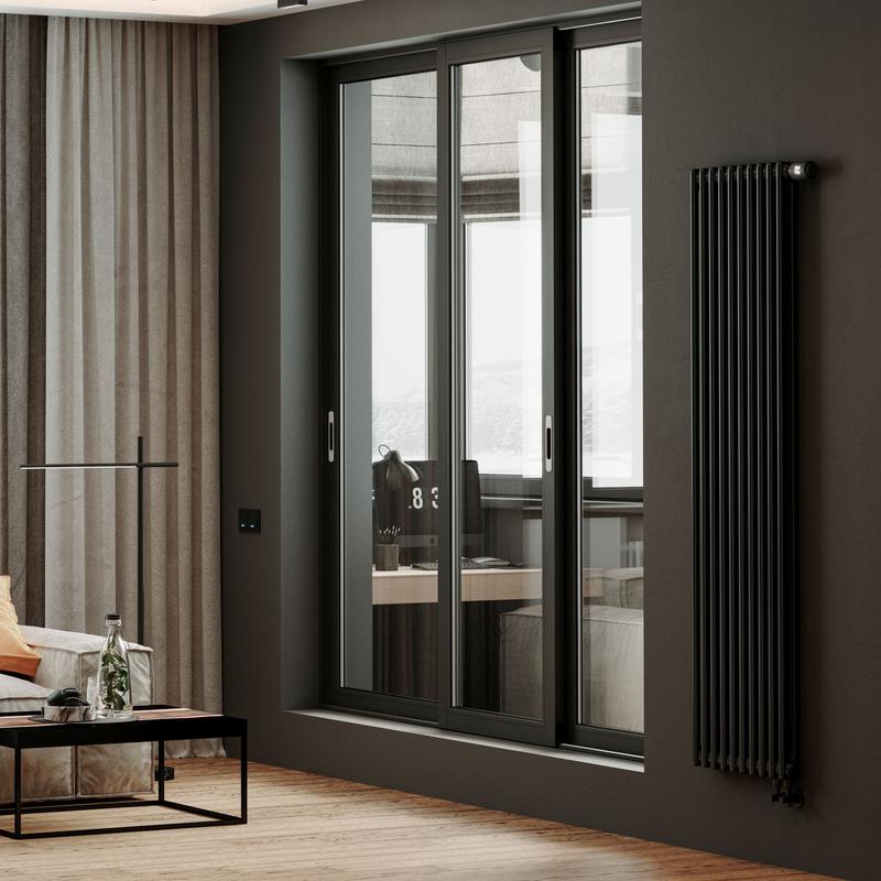  Радиатор дизайн Insignia VC2180 6 секц. RAL9005m Royal Thermo НС-1631207 фото в каталоге от BTSprom.by