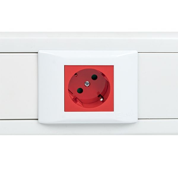  Розетка 45х45 PRO 45град. с заземл. красн. EKF E6MR16-028-70-45 фото в каталоге от BTSprom.by