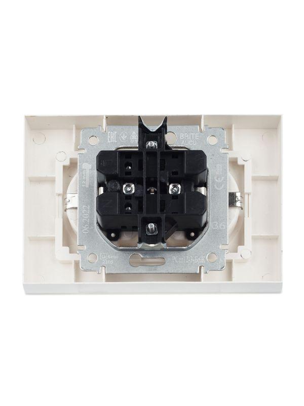  Розетка 2-м СП BRITE РСш12-3-БрЖ 16А в сборе с заземл. защ. шторки жемчуж. IEK BR-R24-16-K36-F фото в каталоге от BTSprom.by