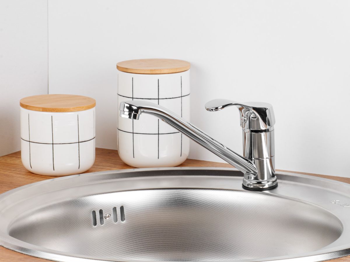  Смеситель для кухни (Lt) D35, серия Iris хром, a-five (Излив: длина 214 мм, высота 123 мм, поворотный) A5-0222 фото в каталоге от BTSprom.by