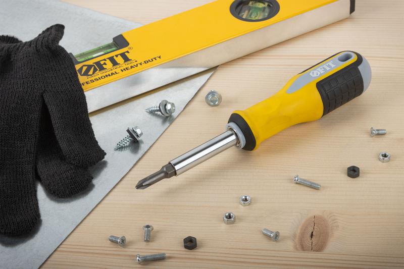  Отвертка с переставным жалом "Старт" CrV сталь 6-в-1 стержень 115мм прорезиненная ручка FIT 56223 фото в каталоге от BTSprom.by