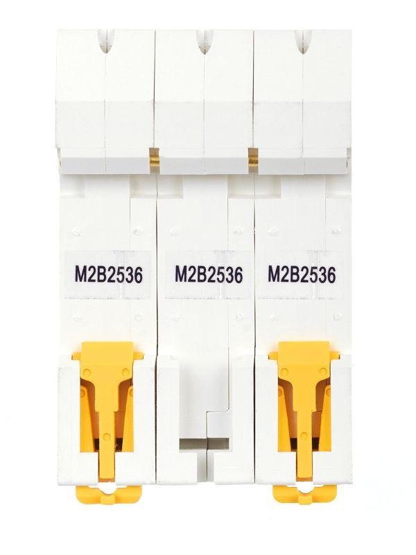  Выключатель автоматический модульный 3п B 25А M06N ARMAT IEK AR-M06N-3-B025 фото в каталоге от BTSprom.by