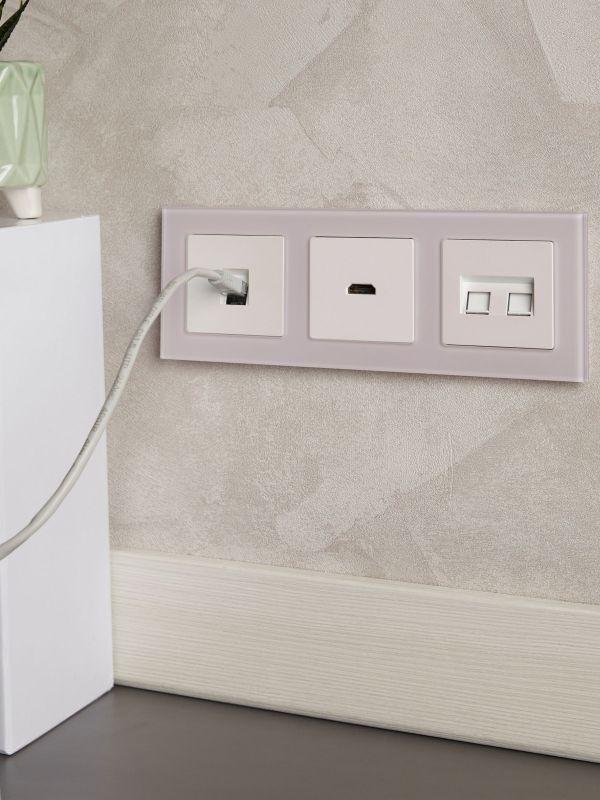  Розетка СП BRITE HDMI РHDMI-0-БрЖ механизм жемчуж. IEK BR-H10-K36 фото в каталоге от BTSprom.by