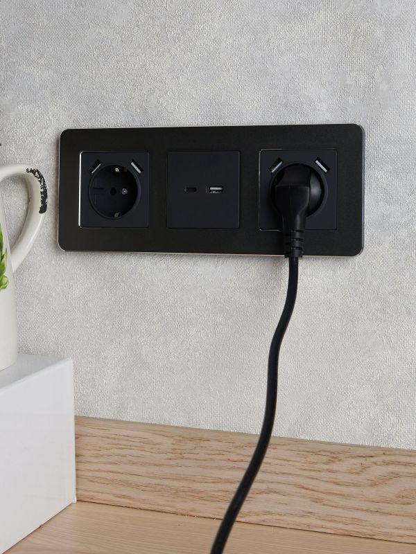  Розетка BRITE USB A+C 18Вт РЮ11-1-БрГ механизм графит IEK BR-U22-018-K53 фото в каталоге от BTSprom.by