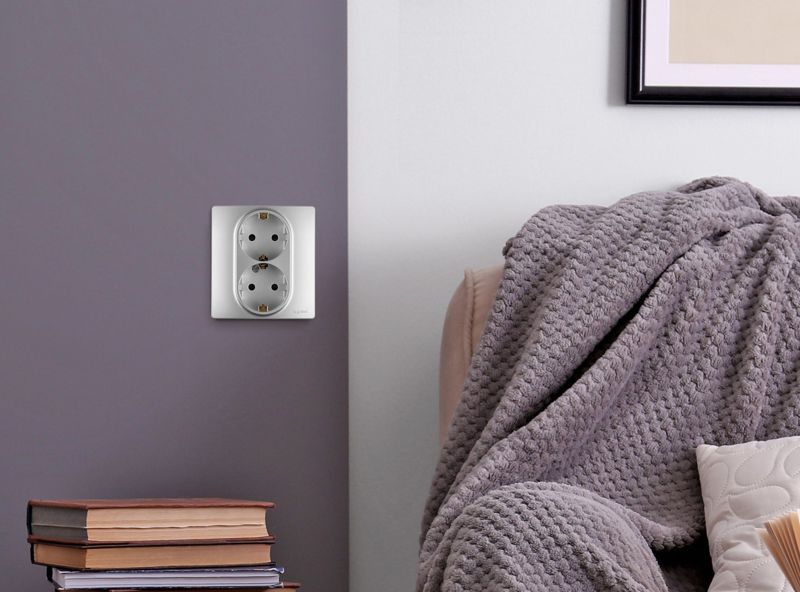  Розетка 2-м СП Inspiria 16А 250В с заземл. защ. шторки безвинтов. зажимы алюм. IEK 673757 фото в каталоге от BTSprom.by