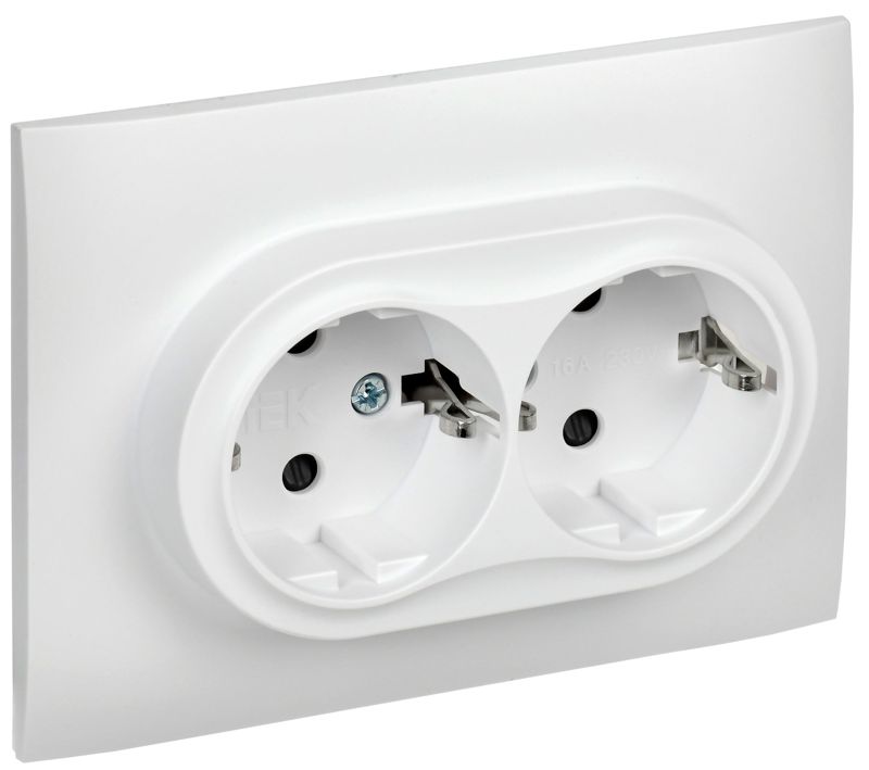розетка 2-м skandy 16а с заземл. защ. шторки в сборе sk-r07w арктич. бел. iek sk-r24-16-k01-f от BTSprom.by