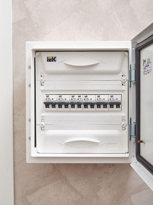  Выключатель автоматический модульный 1п B 10А M10N ARMAT IEK AR-M10N-1-B010 фото в каталоге от BTSprom.by