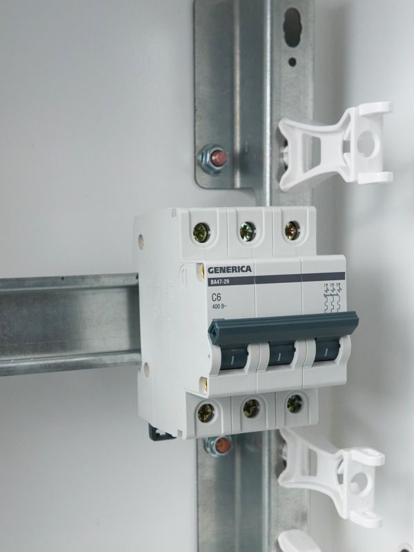  Выключатель автоматический модульный 3п C 6А 4.5кА ВА47-29 GENERICA MVA25-3-006-C фото в каталоге от BTSprom.by