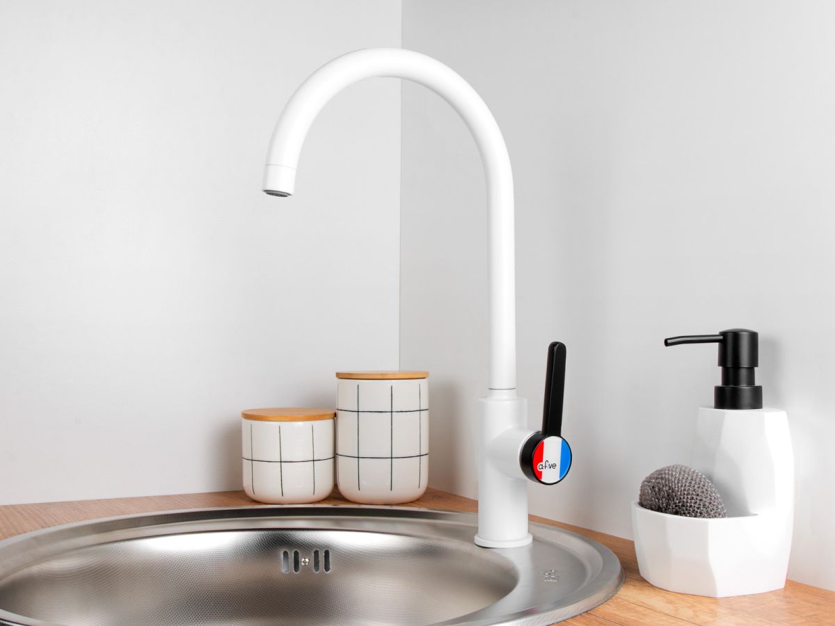  Смеситель для кухни (Lt) D35, серия Rose белый + черный, a-five (J-излив: длина 208 мм, высота 285 мм, поворотный) A5-0924 фото в каталоге от BTSprom.by