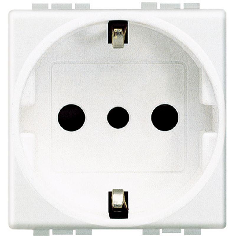 розетка 1-м сп 2мод. 16а ip20 2p+e с центр. и боков. заземл. защ. шторки бел. leg btc n4140 от BTSprom.by