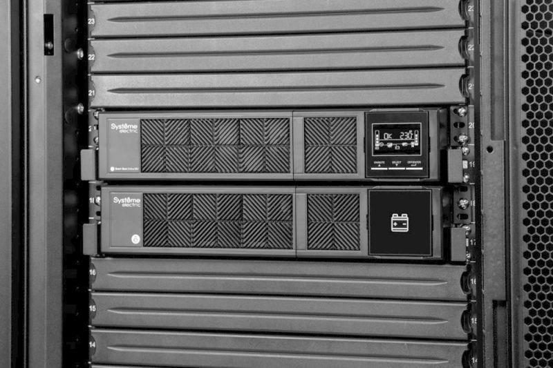  Комплект батарей внешний для ИБП SE Smart-Save Online 72В СВК RT 2U SE BPSE72RT2U фото в каталоге от BTSprom.by