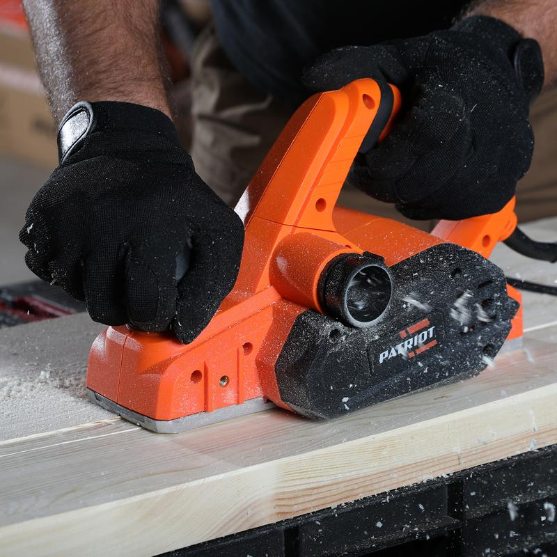  Рубанок электрический PL 820 900Вт ширина строгания 82мм комплект для выборки четверти PATRIOT 150301101 фото в каталоге от BTSprom.by