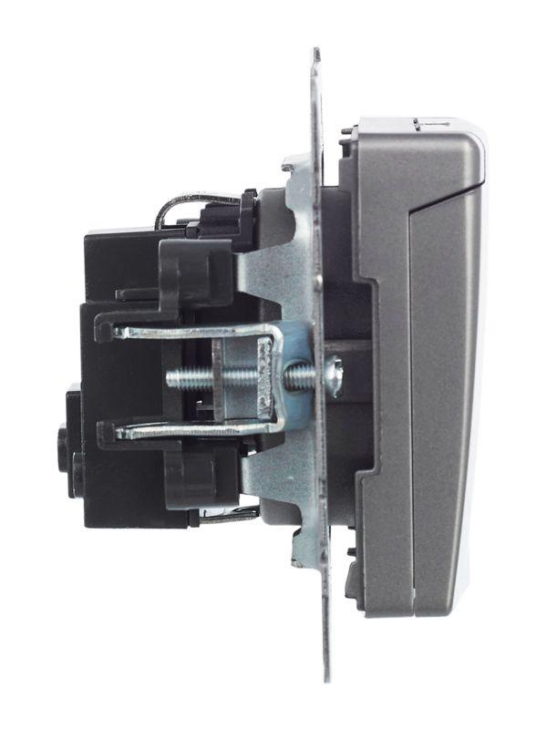  Розетка BRITE РСбш10-3-БрС 16А IP20 с заземл. защ. шторки с крышкой механизм сталь IEK BR-R16-16-K46 фото в каталоге от BTSprom.by