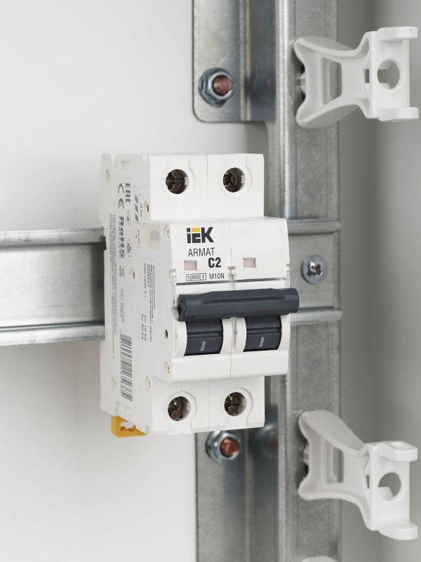  Выключатель автоматический модульный 2п C 2А M10N ARMAT IEK AR-M10N-2-C002 фото в каталоге от BTSprom.by