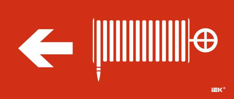 этикетка самоклеящаяся 330х140мм "пож. кран/стр. налево" iek lpc10-1-33-14-pknal от BTSprom.by