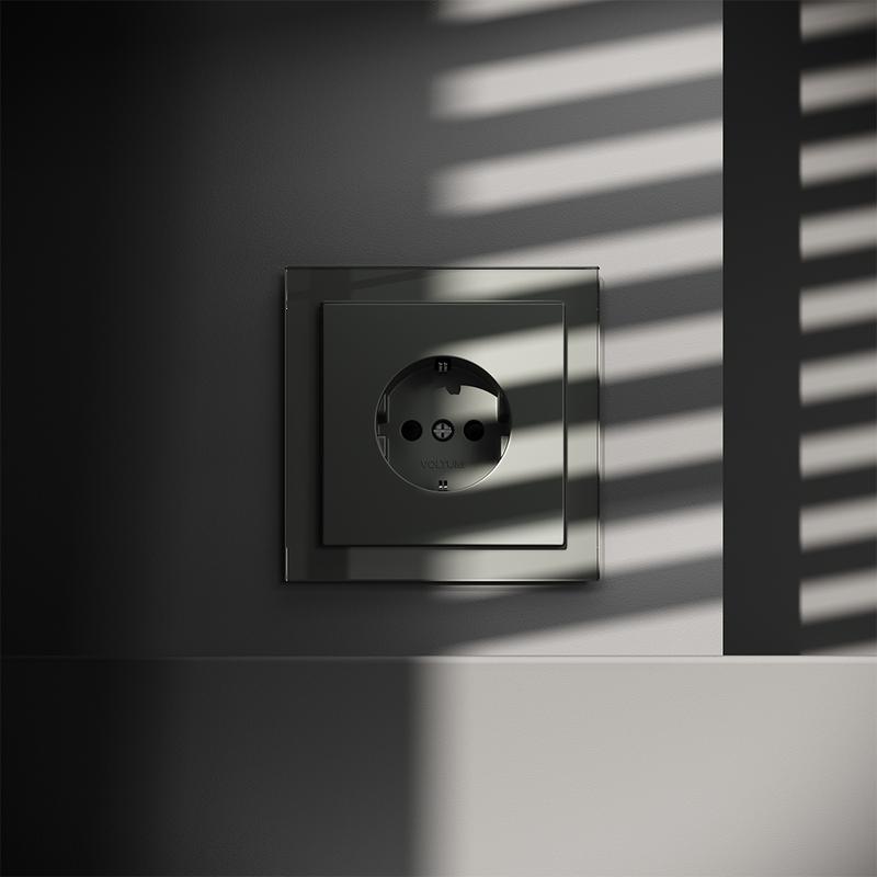  Розетка 1-м СП S70 16А с заземл. защ. шторки механизм титан Voltum VLS040206 фото в каталоге от BTSprom.by