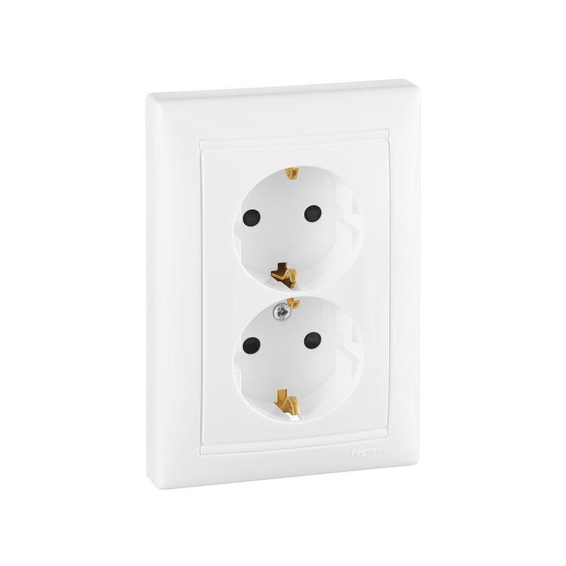 розетка 2-м сп valena 16а ip20 2p+e с заземл. защ. шторки немецк. стандарт бел. (diy-упак.) leg 694282 от BTSprom.by
