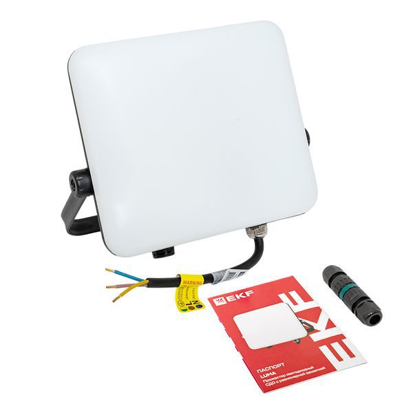  Прожектор светодиодный СДО-4004 50Вт 4000К IP65 с равномерной засветкой LUMA EKF FLL-4004-50-4000 фото в каталоге от BTSprom.by