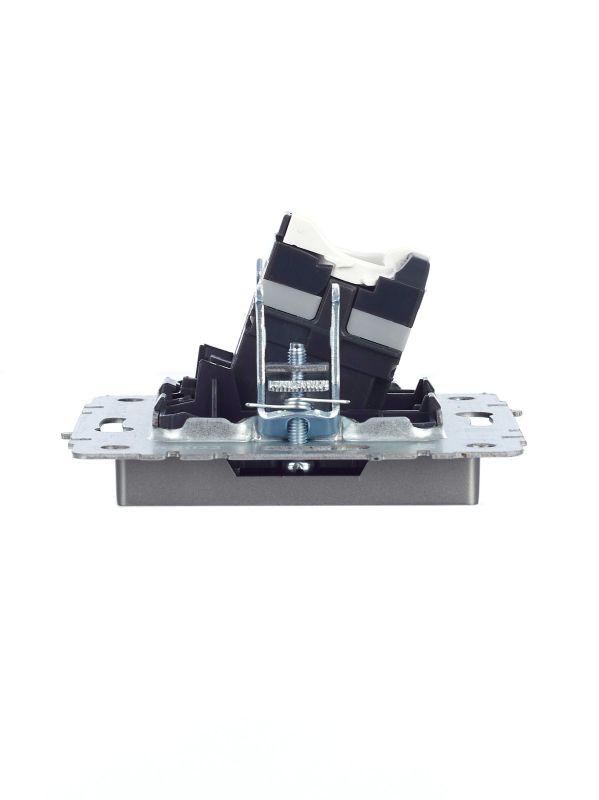  Розетка компьютерная СП RJ45 кат.5E BRITE РК10-БрС механизм сталь IEK BR-K10-1-K46 фото в каталоге от BTSprom.by