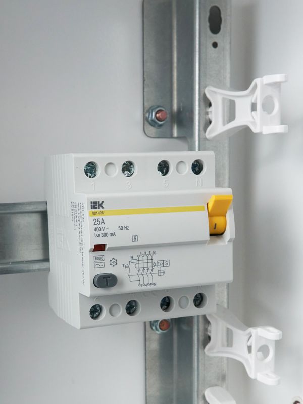  Выключатель дифференциального тока (УЗО) 4п 25А 300мА тип ACS ВД1-63S KARAT IEK MDV12-4-025-300 фото в каталоге от BTSprom.by