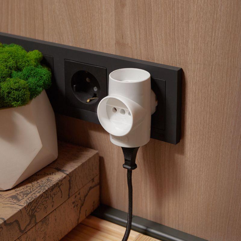  Разветвитель 3-м без заземл. 10А IP20 бел. Rexant 11-1077 фото в каталоге от BTSprom.by