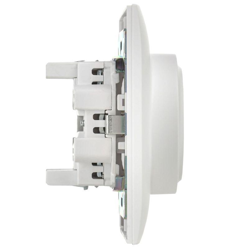  Розетка 2-м SKANDY 16А с заземл. защ. шторки в сборе SK-R07W арктич. бел. IEK SK-R24-16-K01-F фото в каталоге от BTSprom.by