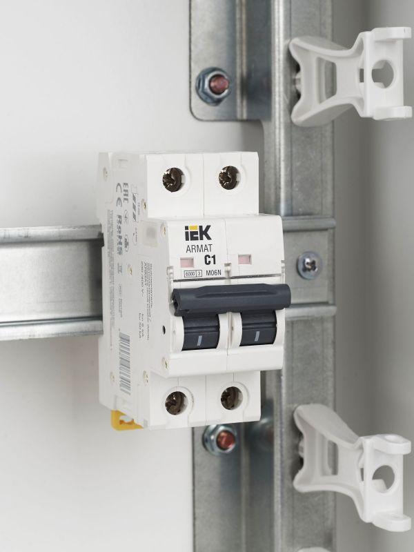  Выключатель автоматический модульный 2п C 1А M06N ARMAT IEK AR-M06N-2-C001 фото в каталоге от BTSprom.by