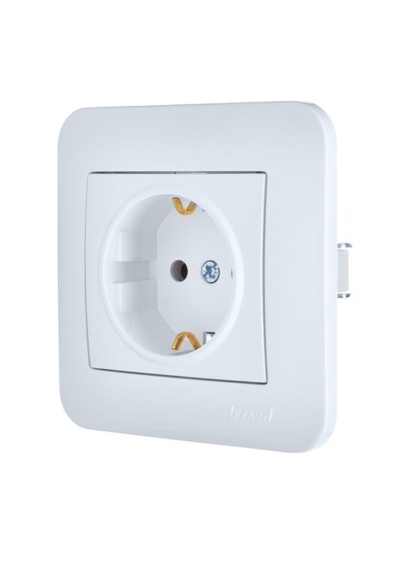  Розетка 1-м СП ASTI 16А IP20 с заземл. защ. шторки термопласт в сборе бел. LEZARD 7081-0202-124B фото в каталоге от BTSprom.by