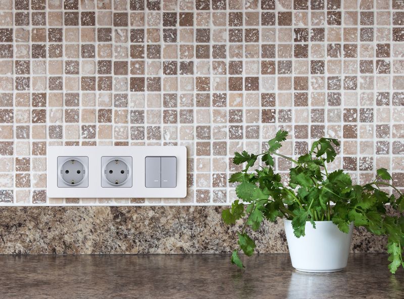  Розетка 1-м СП Inspiria 16А IP20 250В 2P+E немецк. стандарт механизм алюм. IEK 673722 фото в каталоге от BTSprom.by