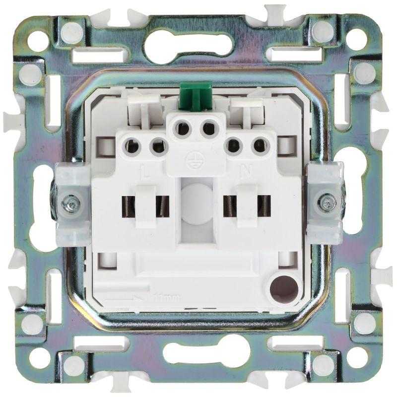  Розетка SKANDY 16А с заземл. защ. шторки SK-R04W арктич. бел. IEK SK-R14-16-K01 фото в каталоге от BTSprom.by