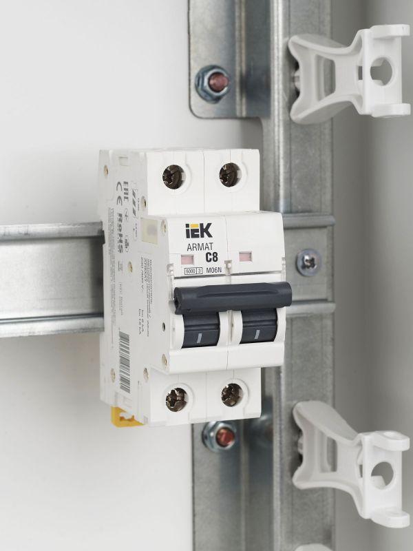  Выключатель автоматический модульный 2п C 8А M06N ARMAT IEK AR-M06N-2-C008 фото в каталоге от BTSprom.by