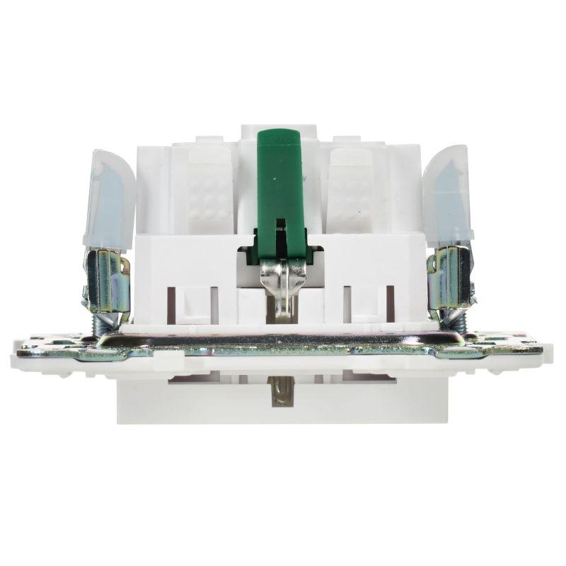  Розетка SKANDY 16А с заземл. защ. шторки SK-R04W арктич. бел. IEK SK-R14-16-K01 фото в каталоге от BTSprom.by