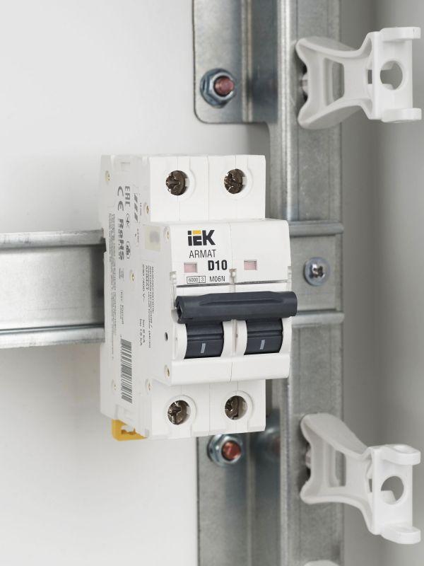  Выключатель автоматический модульный 2п D 10А M06N ARMAT IEK AR-M06N-2-D010 фото в каталоге от BTSprom.by