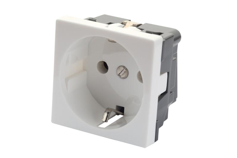 розетка 2к+з немецкий стандарт 45х45мм бел. eurolan 16v-10-04wt от BTSprom.by