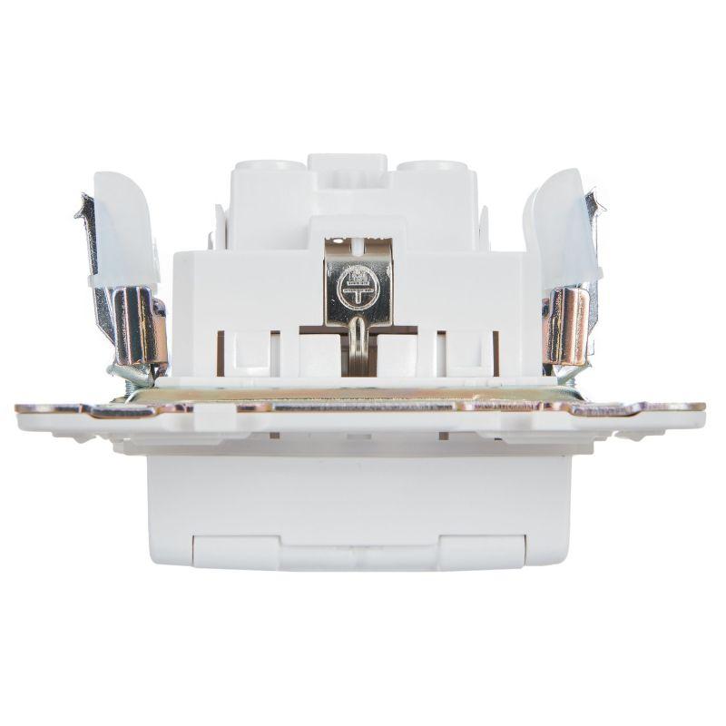  Розетка 1-м SKANDY 16А IP44 с заземл. защ. шторки с крышкой SK-R11W арктич. бел. IEK SK-R16-16-44-K01 фото в каталоге от BTSprom.by