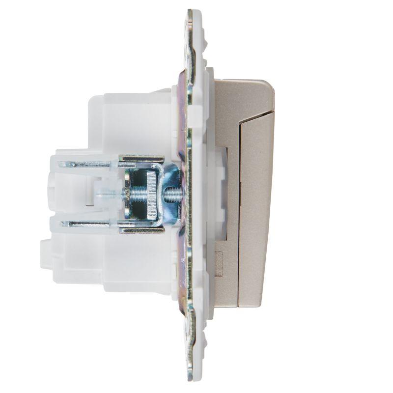  Розетка 1-м SKANDY 16А IP44 с заземл. защ. шторки с крышкой SK-R11Sh шампань IEK SK-R16-16-44-K37 фото в каталоге от BTSprom.by