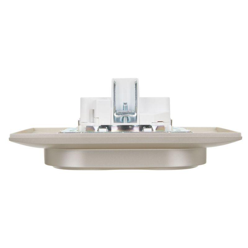  Розетка 2-м SKANDY 16А с заземл. защ. шторки в сборе SK-R07Sh шампань IEK SK-R24-16-K37-F фото в каталоге от BTSprom.by