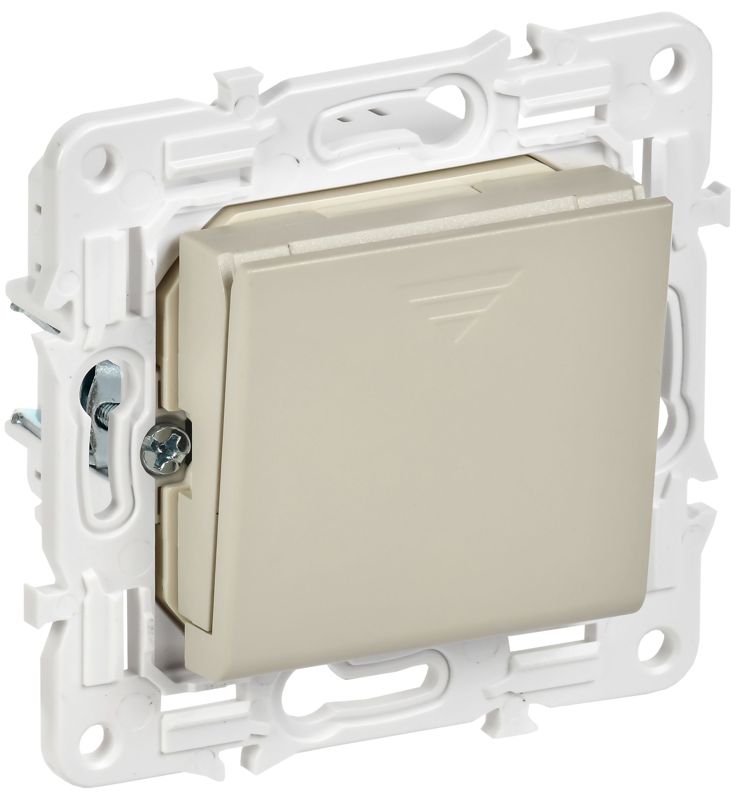 выключатель карточный skandy 30а sk-v15b беж. iek sk-v11-0-10-k10 от BTSprom.by