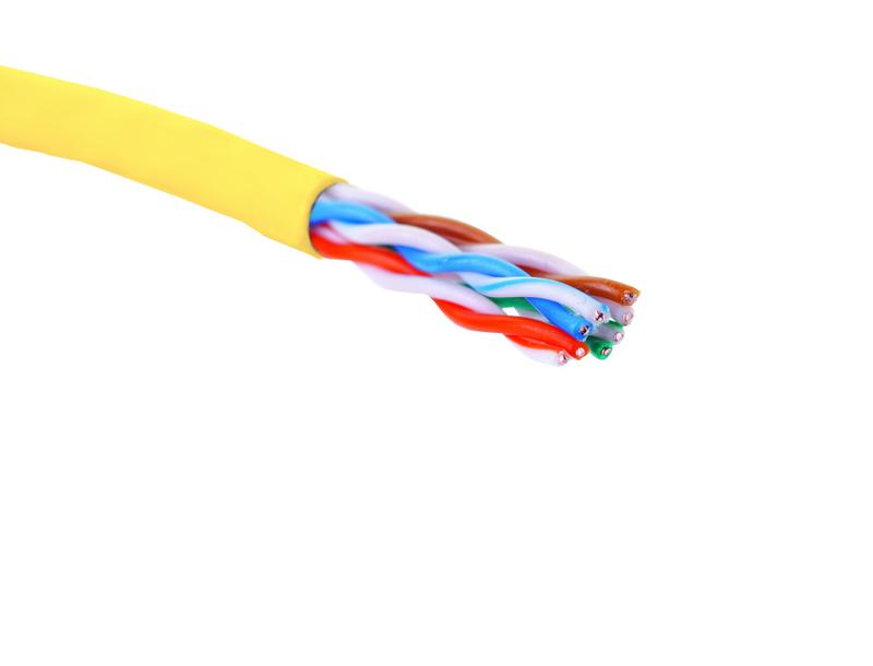 кабель u/utp кат.5e 4 пары 24 awg нгa-hf внутр. прокладки желт. коробка (305м) eurolan 19c-u5-12yl-b305 от BTSprom.by