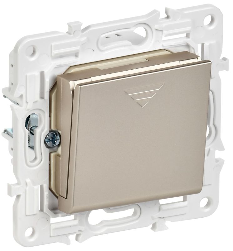 выключатель карточный skandy 30а sk-v15sh шампань iek sk-v11-0-10-k37 от BTSprom.by
