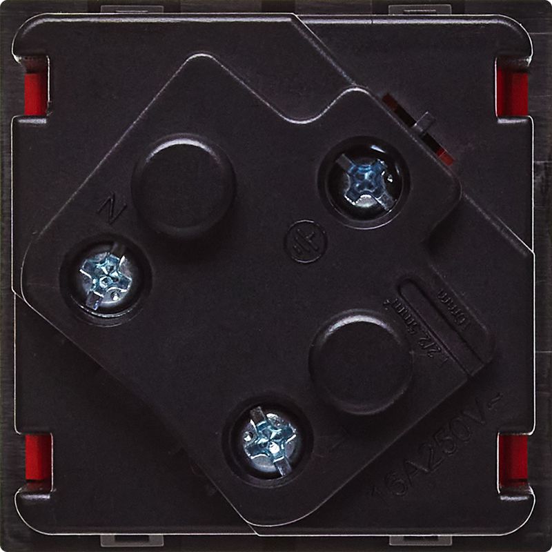  Розетка 2мод. 16А 250В 45град. с заземл. защ. шторки винт. зажимы красн. ИЭК Leg 4525052 фото в каталоге от BTSprom.by